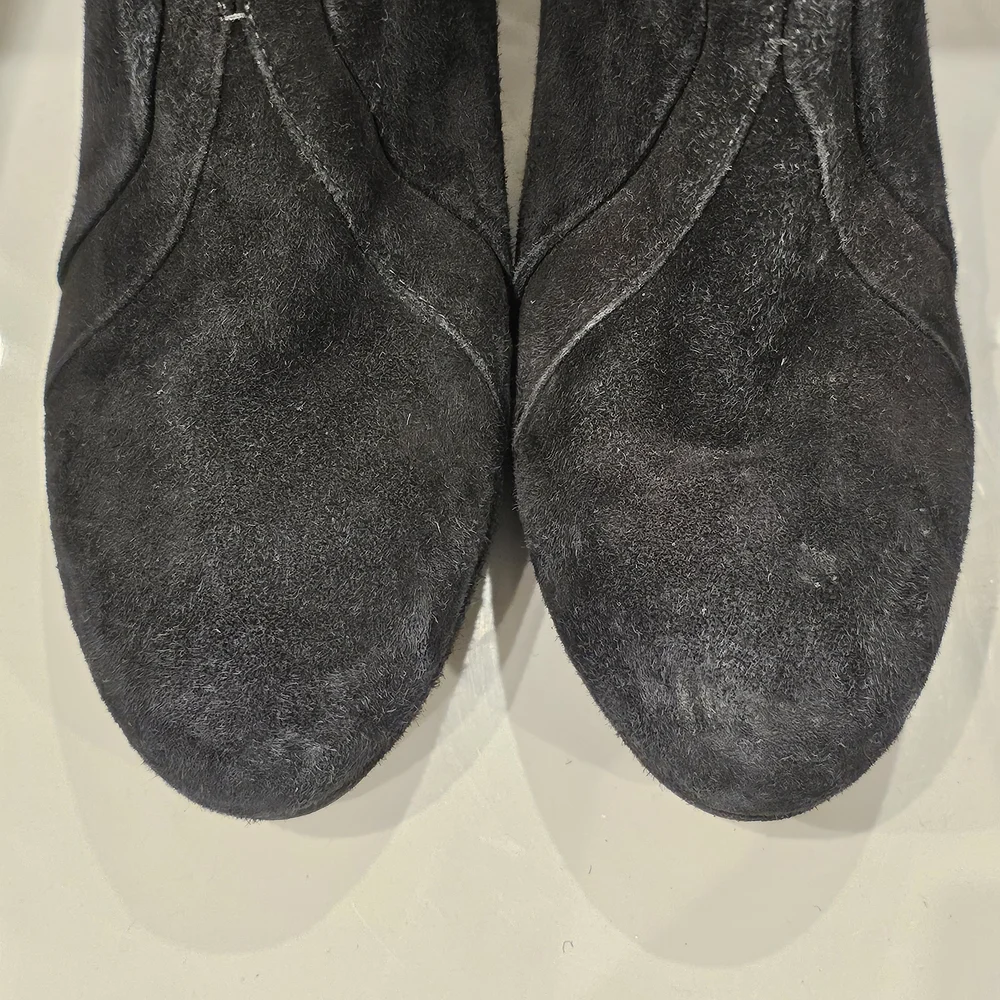 CLARKS Artisan Elegant Black Suede Ankle Booties